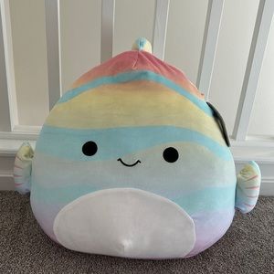 NWT 16in Canda Rainbow Fish Squishmallow